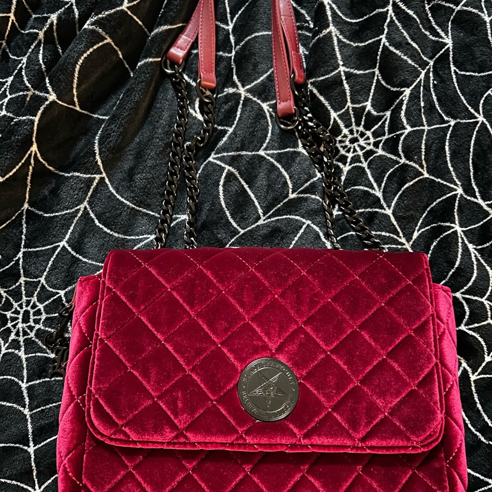 Quilted oxblood Velvet Shoulder Bag with Chain Strap